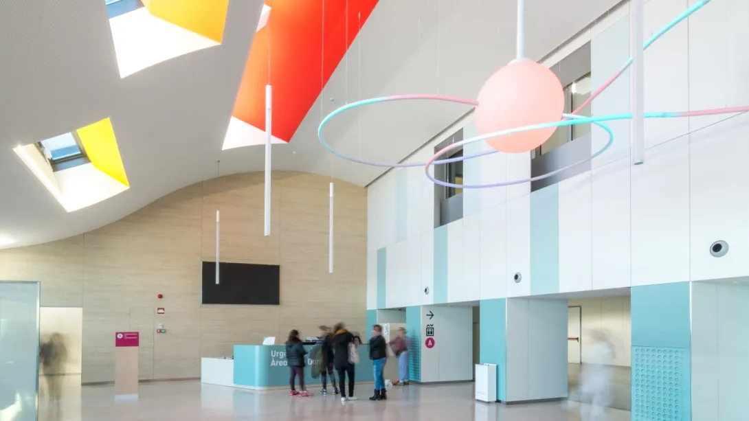 Hall o espacio central del Hospital Sant Joan de Déu Barcelona