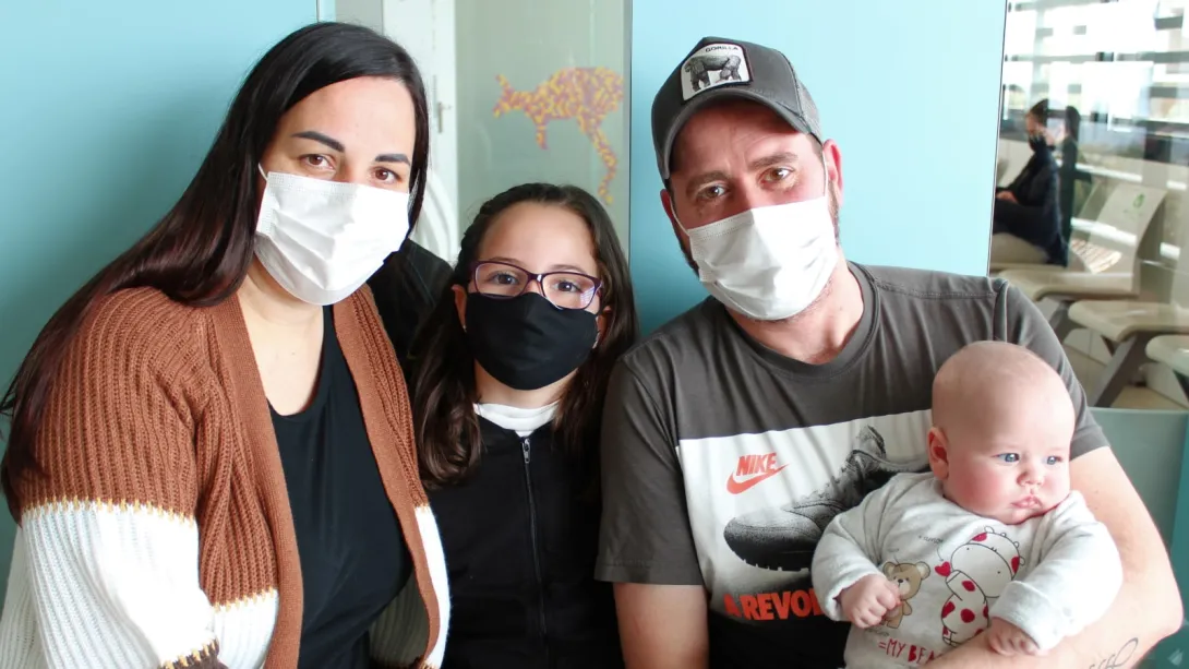 Retrato de una familia del Hospital Sant Joan de Déu