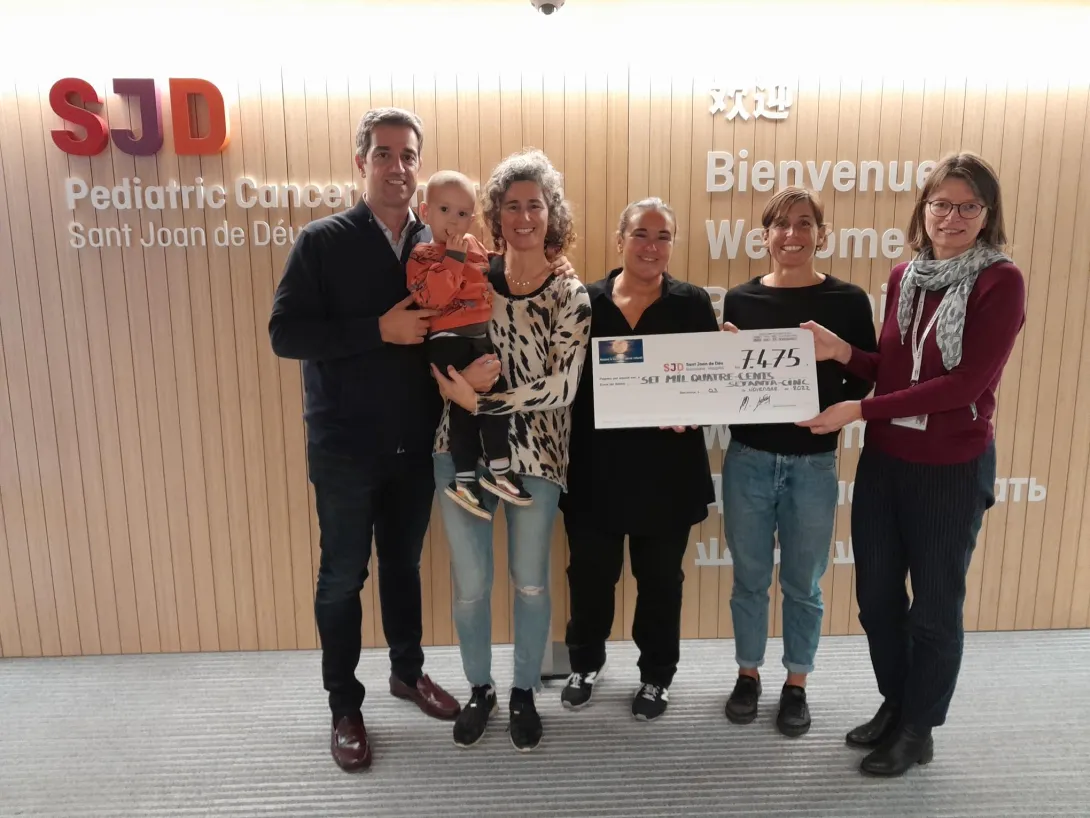 Lliurament de la donació de la iniciativa "Nedant la lluna contra el càncer infantil" Lliurament de la donació de la iniciativa "Nedant la lluna contra el càncer infantil"