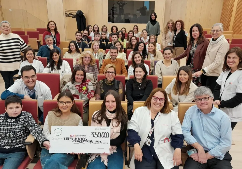 Acto de entrega de la donación de Pulseras Candela Acto de entrega de la donación de Pulseras Candela