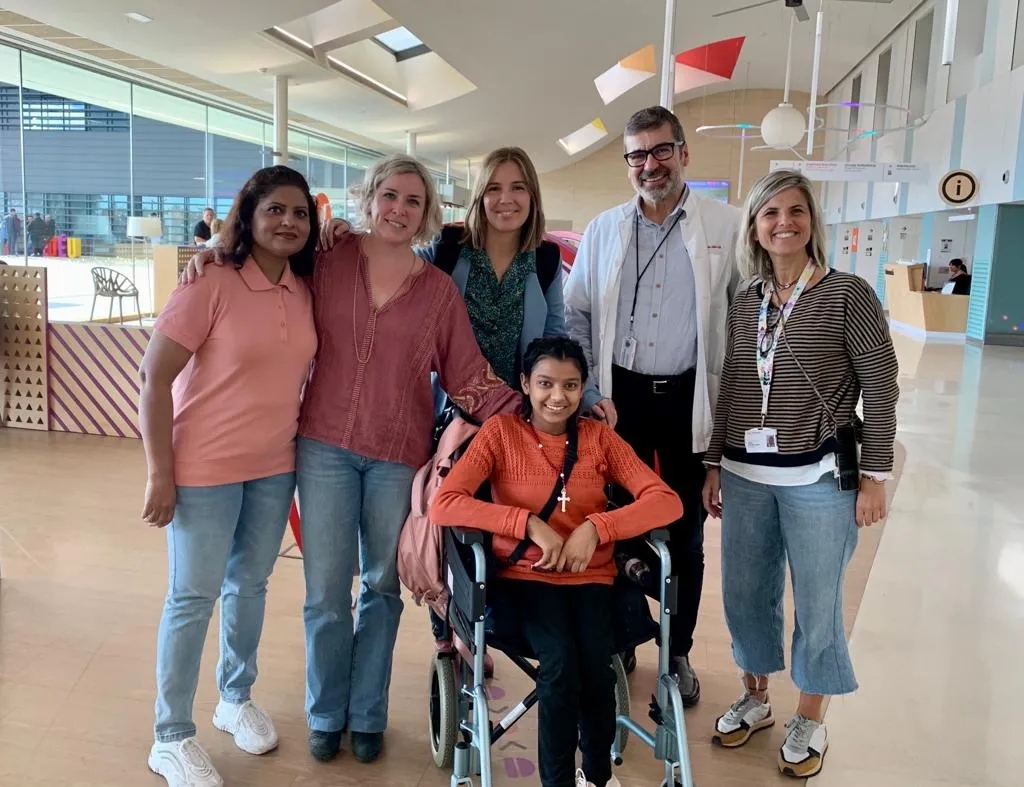 Visita Lasenor Hospital Sant Joan de Déu para conocer a Nisha