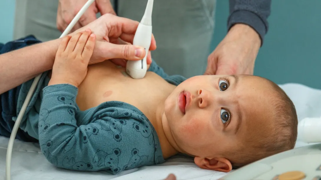 Cardiac ultrasound on a baby - SJD Barcelona Children's Hospital Cardiac ultrasound on a baby - SJD Barcelona Children's Hospital