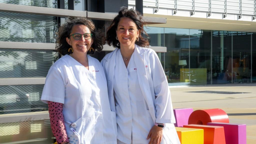 Sharon Santos y Lydia García, comadronas del Hospital Sant Joan de Déu Barcelona