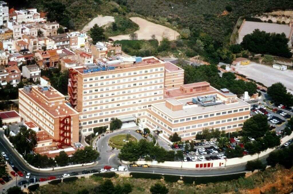 Vista aèria de l'Hospital Sant Joan de Déu en la dècada dels anys 80
