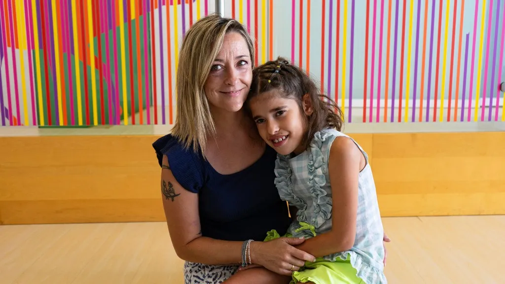 Begoña and her daughter Mara, a patient with Pitt-Hopkins syndrome. Begoña and her daughter Mara, a patient with Pitt-Hopkins syndrome.