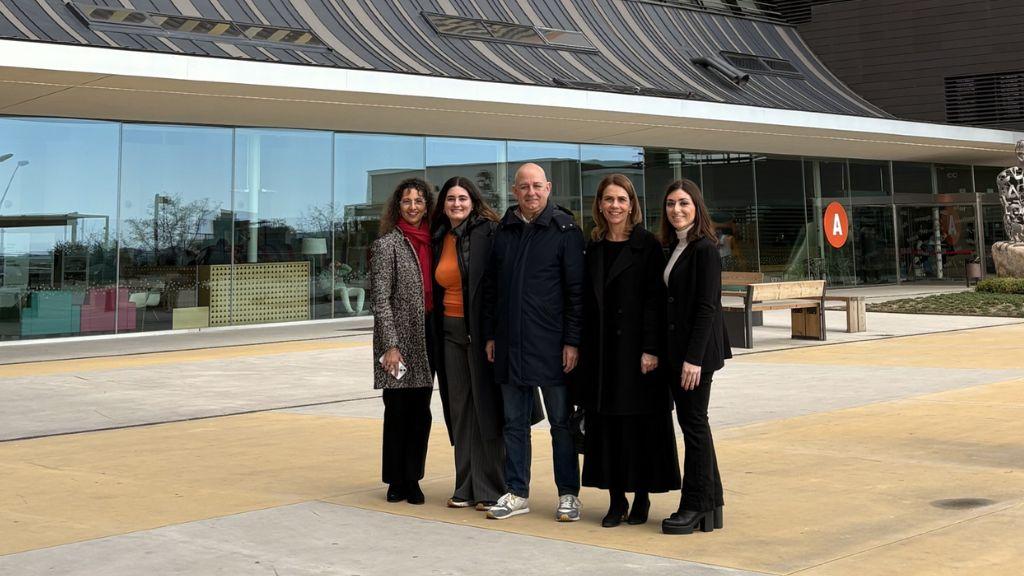 Representants de Geze ha visitat l'Hospital Sant Joan de Déu Barcelona Representants de Geze ha visitat l'Hospital Sant Joan de Déu Barcelona