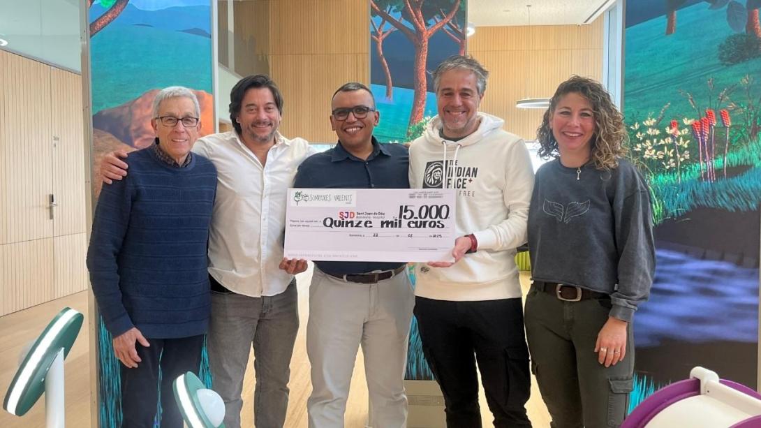 Entrega de la donación de Duchenne Somriures Valents Entrega de la donación de Duchenne Somriures Valents