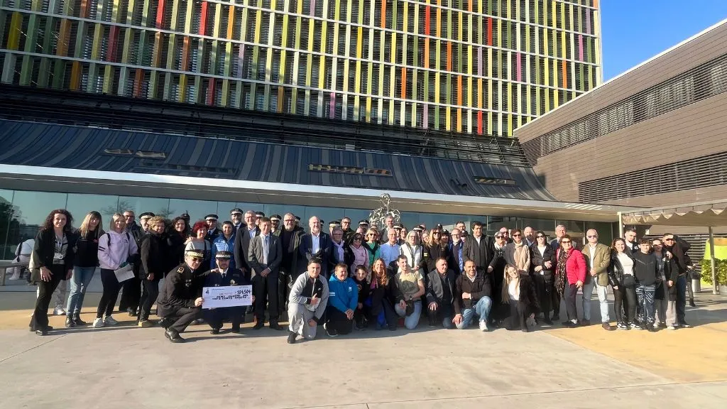 Entrega de la donació de 2024 d'Escuts Solidaris Entrega de la donació de 2024 d'Escuts Solidaris