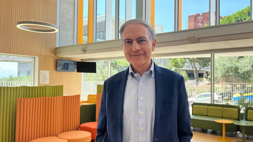 Pere Albajar - Organización Mundial de la Salud El Dr. Pere Albajar, de la Organización Mundial de la Salud