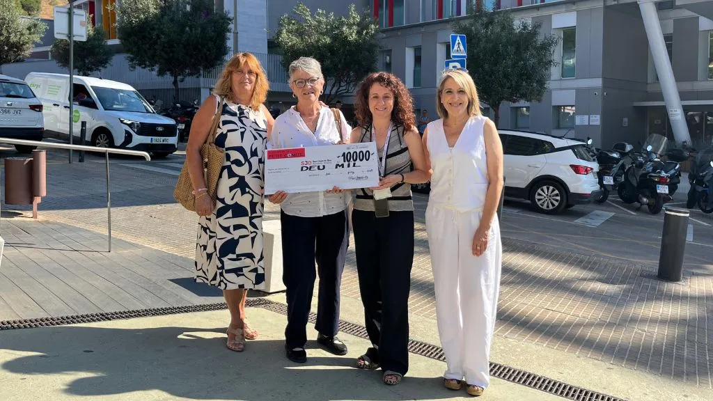 Donació de la cafeteria Petit Comité de Gavà Donació de la cafeteria Petit Comité de Gavà