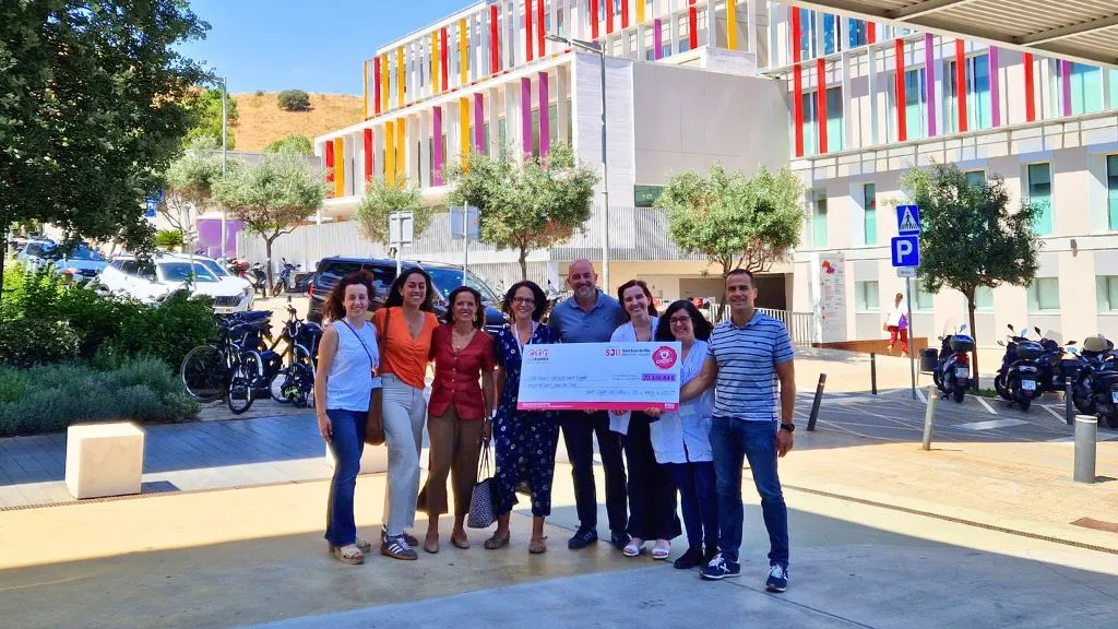 Donació del 8è Torneig de Rosaweek Donació del 8è Torneig de Rosaweek
