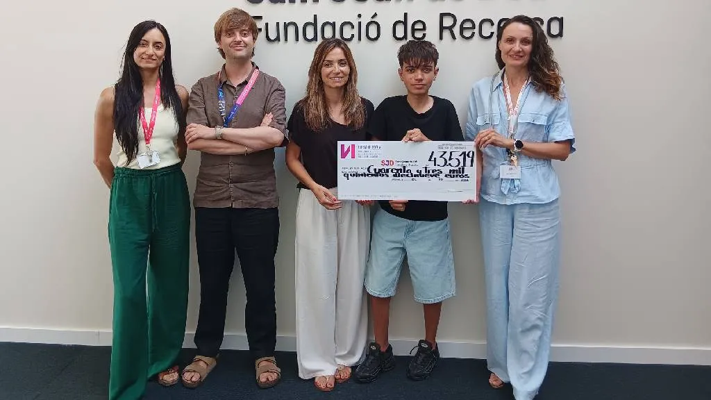 Fundación Noelia haciendo entrega de una nueva donación a Sant Joan de Déu