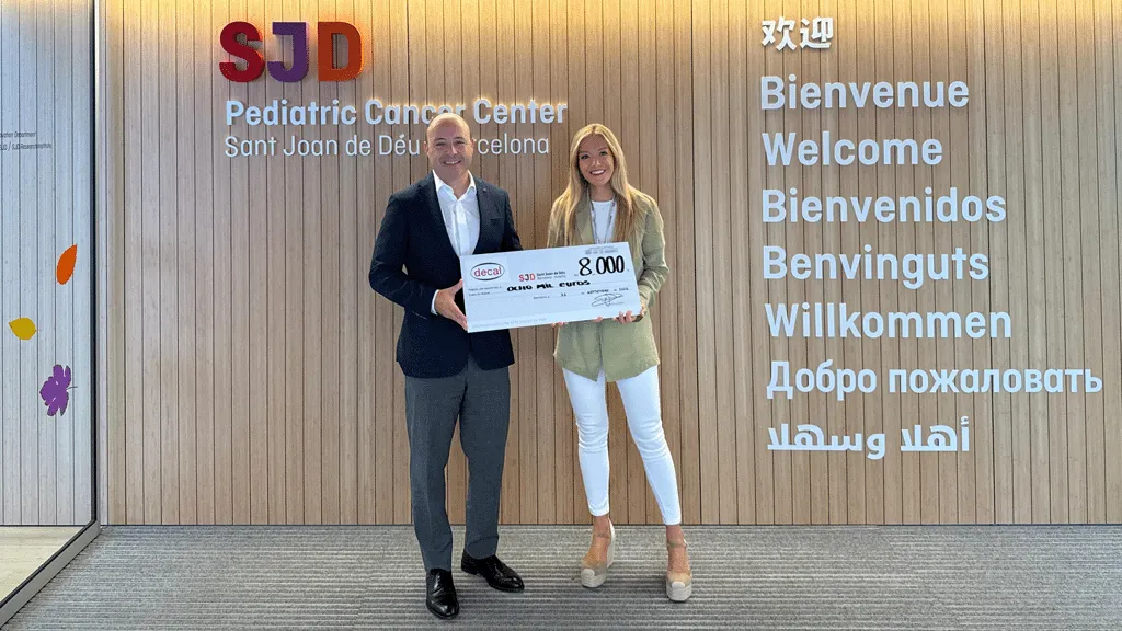 Donació de l'empresa DECAL pel SJD Pediatric Cancer Center Donació de l'empresa DECAL pel SJD Pediatric Cancer Center