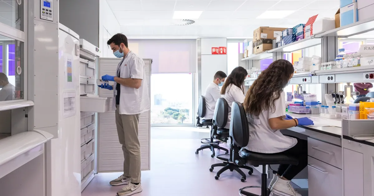 Laboratorio de investigación del cáncer infantil del SJD Pediatric Cancer Center Barcelona Laboratorio de investigación del cáncer infantil