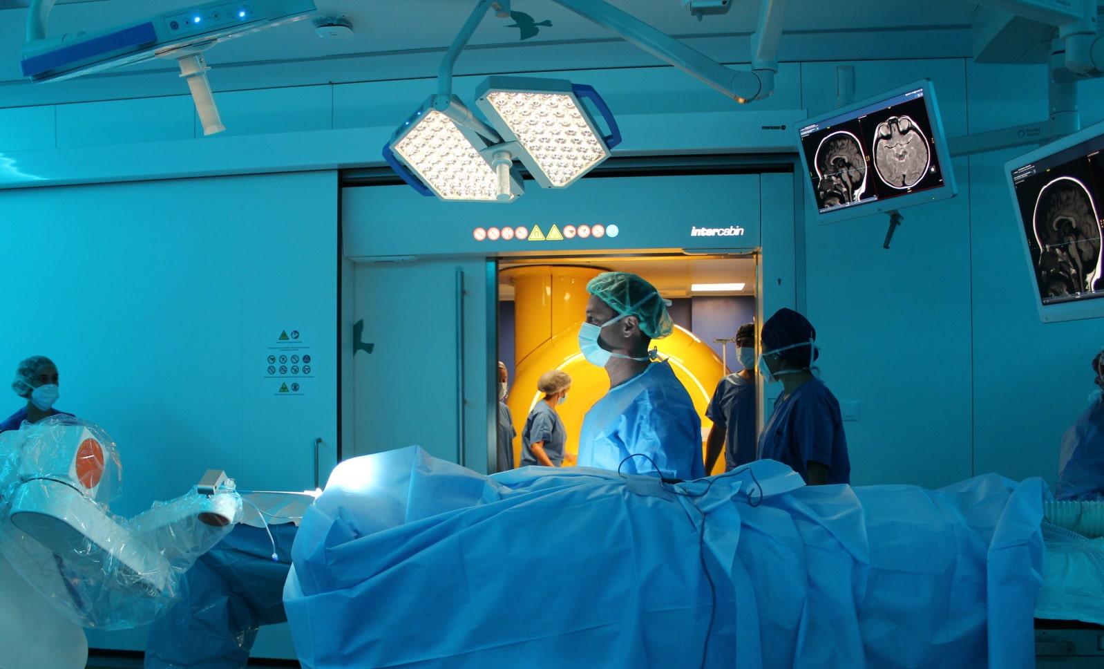 Quirófano de neurocirugía pediátrica Quirófano de neurocirugía del Hospital Sant Joan de Déu Barcelona