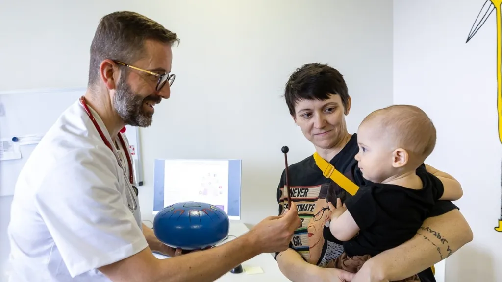 Consulta del Dr. Rubén Berrueco, jefe del Servicio de Hematología - Hospital Sant Joan de Déu Barcelona