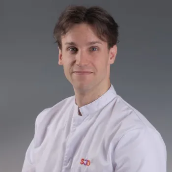 Alejandro Rivera Martí, ortodoncista pediátrico, Hospital Sant Joan de Déu Barcelona Alejandro Rivera Martí, ortodoncista pediátrico, Hospital Sant Joan de Déu Barcelona