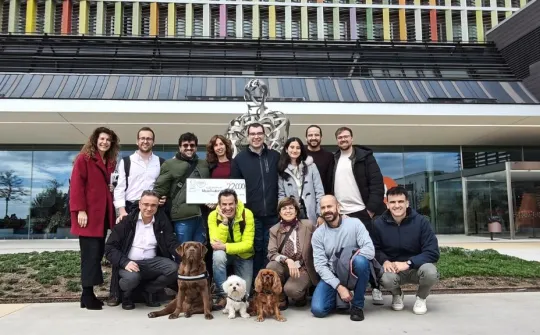Representantes de la empresa Airport Gurus en el Hospital Sant Joan de Déu Barcelona.