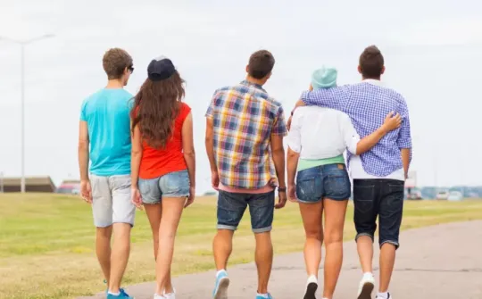L’adolescència i la salut emocional: eines per a les famílies