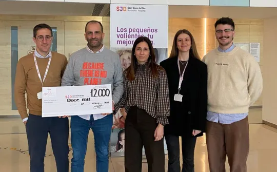 Donació de Rettando a l'Hospital Sant Joan de Déu Barcelona