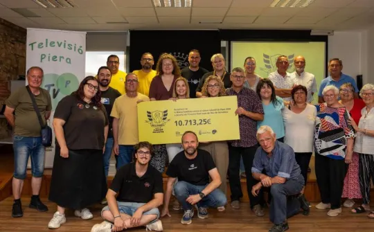  Entrega de la donación en el Ayuntamiento de Piera