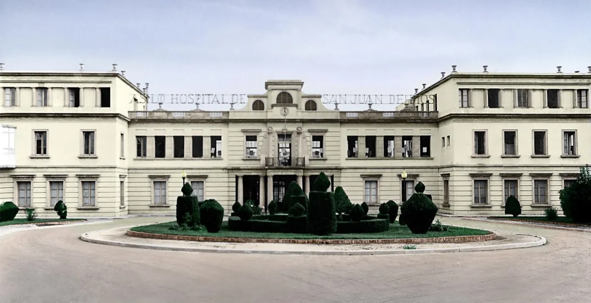 Imagen de la fachada del Hospital Sant Joan de Déu en la avenida Diagonal de Barcelona