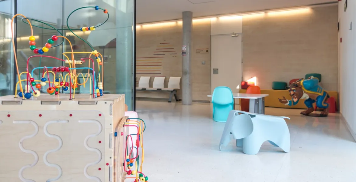 Sala de espera de urgencias, Hospital Sant Joan de Déu Barcelona
