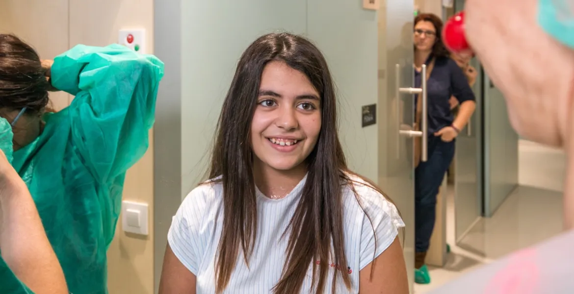 Una paciente espera en la Unidad de Cirugía Ambulatoria del Hospital Sant Joan de Déu Barcelona