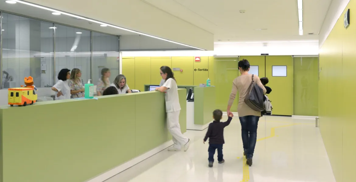 Passadís de les urgències pediàtriques de l'Hospital Sant Joan de Déu Barcelona Passadís de les urgències pediàtriques de l'Hospital Sant Joan de Déu Barcelona