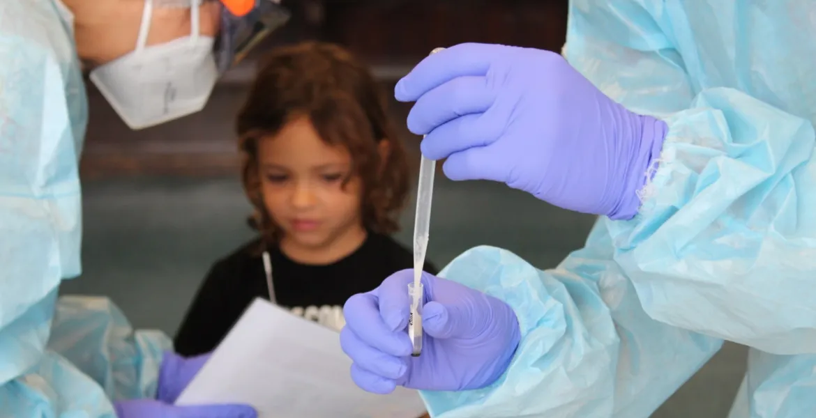 Procesado de muestras del estudio Kids Corona Procesado de muestras del estudio Kids Corona del Hospital Sant Joan de Déu
