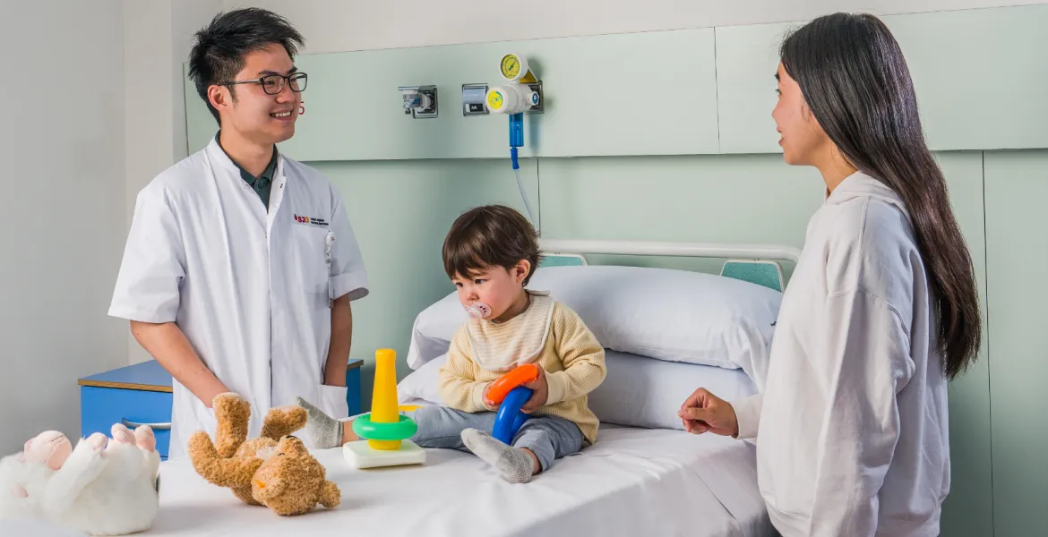Nuestro equipo de case manager acompañan a nuestras familias durante su estancias Nuestro equipo de case manager acompañan a nuestras familias durante su estancias