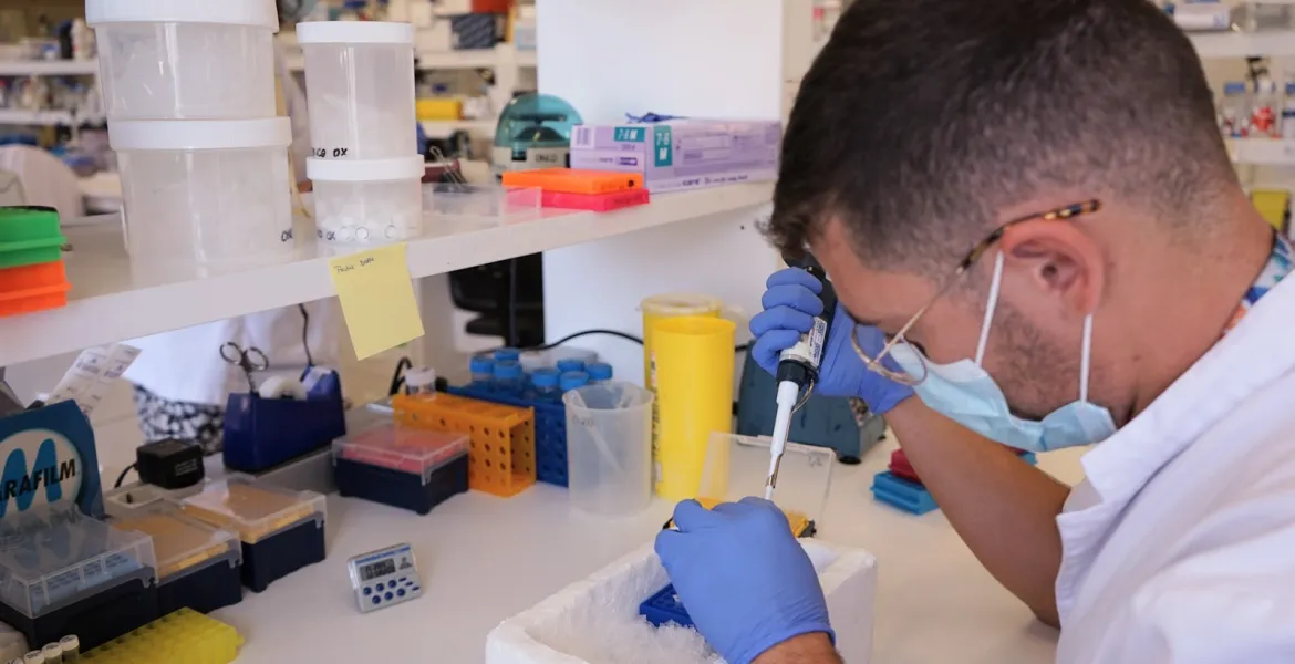 Laboratorio de oncología molecular de Sant Joan de Déu Laboratorio de oncología molecular de Sant Joan de Déu
