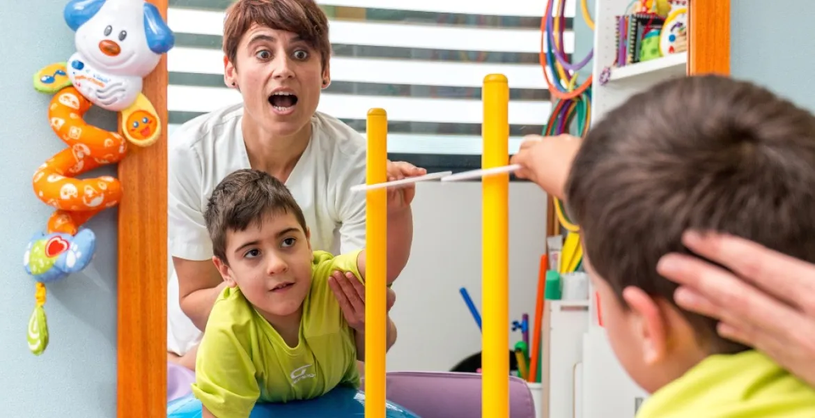 Sesión de estimulación precoz - Hospital Sant Joan de Déu Barcelona Sesión de estimulación precoz - Hospital Sant Joan de Déu Barcelona