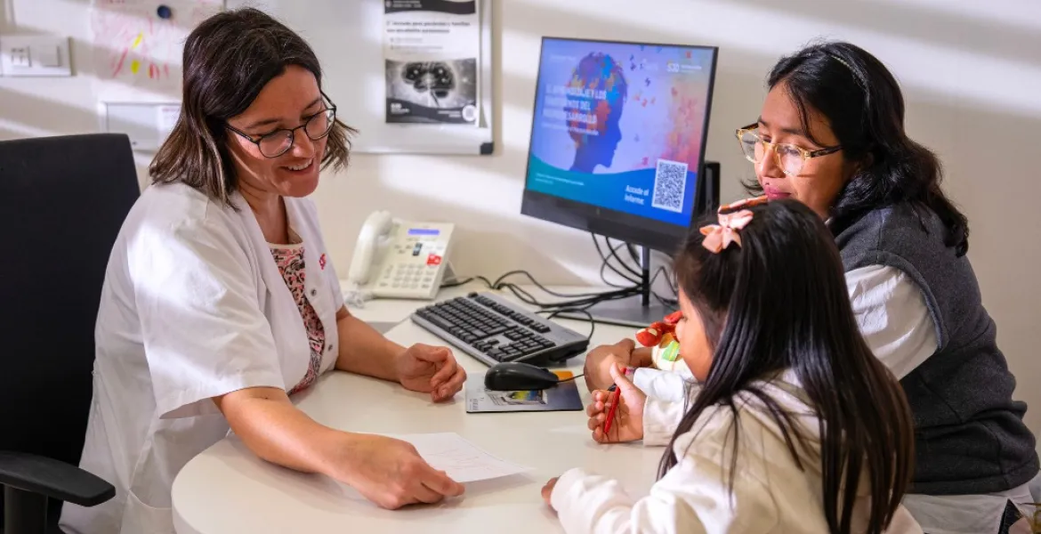 Consulta de la Unidad de Neuroinmunología con la Dra. Thaís Armangué - Hospital Sant Joan de Déu Barcelona