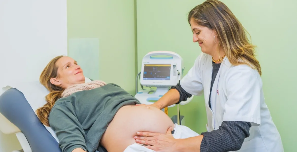 Paciente embarazada atendida en el Área de la Mujer del Hospital Sant Joan de Déu Barcelona