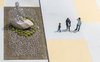 Imagen aérea plaza principal Hospital Sant Joan de Déu Barcelona