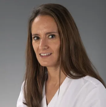 Sonia Perez Bertolez, cirujana del Hospital Sant Joan de Déu Barcelona Sonia Perez Bertolez, cirujana del Hospital Sant Joan de Déu Barcelona