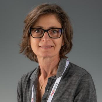 Cinzia Lavarino, Head of the Molecular Oncology Laboratory