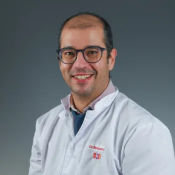 Alejandro Manzanares, cirujano pediátrico en Sant Joan de Déu Alejandro Manzanares, cirujano pediátrico en Sant Joan de Déu