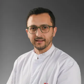 Ahmad Zaher Makhmalji, optometrist at SJD Barcelona Ahmad Zaher Makhmalji, optometrist at SJD Barcelona