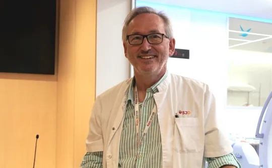 Juan José Lázaro Alcay - Jefe del Servicio de Anestesiología Juan José Lázaro Alcay - Jefe del Servicio de Anestesiología