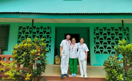 Residentes cooperantes en el Hospital de Sierra Leona