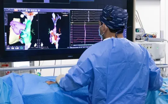 Cardiologist during the training workshop at SJD Cardiologist during the training workshop at SJD