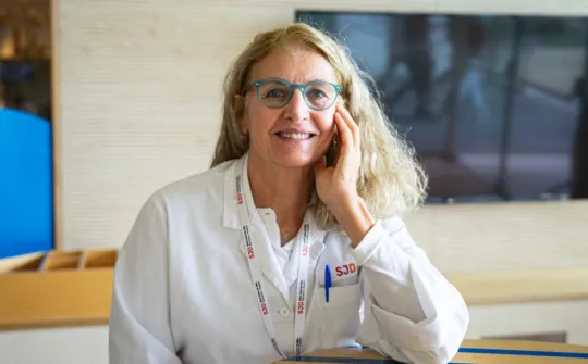 Victòria Fumadó, pediatra en el Hospital Sant Joan de Déu Barcelona Victòria Fumadó, pediatra en el Hospital Sant Joan de Déu Barcelona