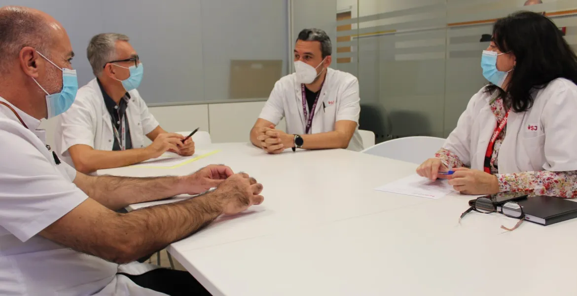 Equipo de trabajo clínico del Hospital Sant Joan de Déu Equipo clínico reunido en el Hospital Sant Joan de Déu Barcelona