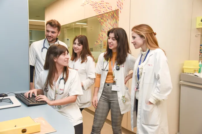 Tutoría de residentes de medicina - Momento de la tutoría de los residentes de medicina Tutoría de residentes de medicina - Momento de la tutoría de los residentes de medicina